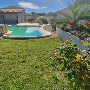 Coquet 2 Pièces Au Calme Avec Piscine Fontvieille